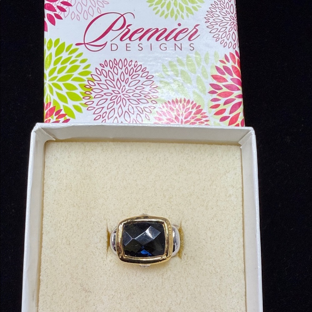Premier Designs Navy Faceted‎ Stone Ring Size 7